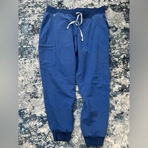 Blue Figs ( top and jogger bottoms)